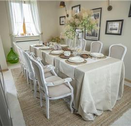 5 bedroom villa with heated pool near Momjan, Istria, sleep 12